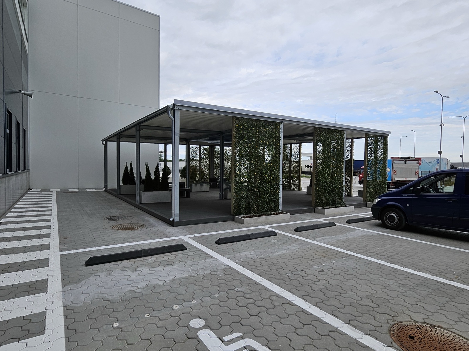 Viešosios erdvės metalo konstrukcija. VS Projektai darbas.